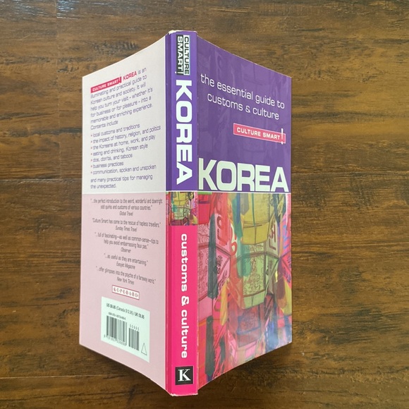 Culture Smart - Korea the Essential Guide to Customs & Culture Book - Picture 4 of 5